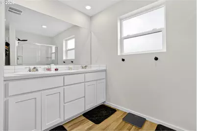 900 Ben Brown Ln, Woodburn, OR 97071 - Photo 17