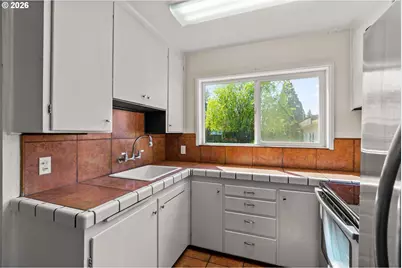 1649 G St, Springfield, OR 97477 - Photo 11