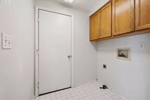 5792 E St, Springfield, OR 97478 - Photo 25
