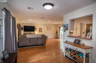 314 S Cedar St, Drain, OR 97435 - Photo 5