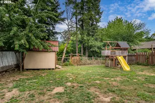 314 S Cedar St, Drain, OR 97435 - Photo 35