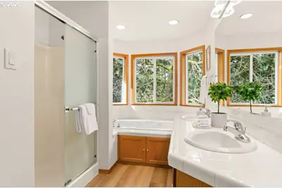 20301 SW Gassner Rd, Beaverton, OR 97007 - Photo 15