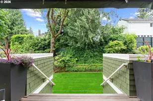 2328 SW Broadway Dr, Portland, OR 97201 - Photo 41