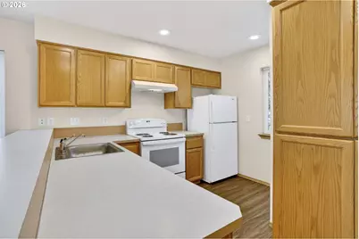 4854 SW 150th Pl, Beaverton, OR 97007 - Photo 11