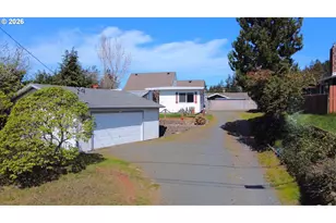 1092 Lewis St, North Bend, OR 97459 - Photo 33