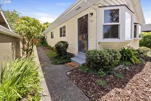 1814 4th St, Astoria, OR 97103 - Photo 3