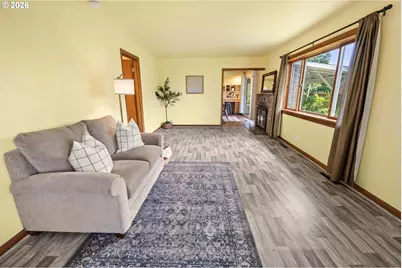 1814 4th St, Astoria, OR 97103 - Photo 7
