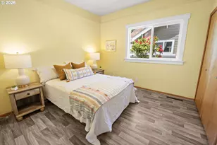 1814 4th St, Astoria, OR 97103 - Photo 9