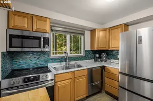 29700 SW Courtside Dr, Wilsonville, OR 97070 - Photo 5