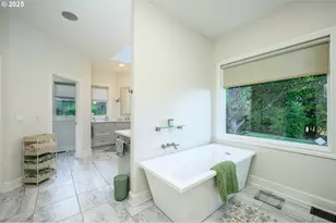 11790 SW Fox Ridge Rd, McMinnville, OR 97128 - Photo 29