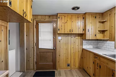 1008 Coburg Rd, Eugene, OR 97401 - Photo 33