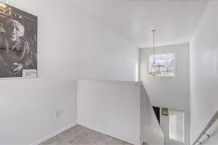 147 SW Wright Ave, Troutdale, OR 97060 - Photo 13