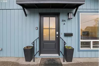 206 NE Johnson St, McMinnville, OR 97128 - Photo 5