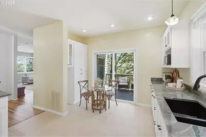 215 Piedmont Dr, Ashland, OR 97520 - Photo 23