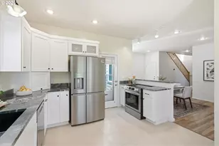 215 Piedmont Dr, Ashland, OR 97520 - Photo 25