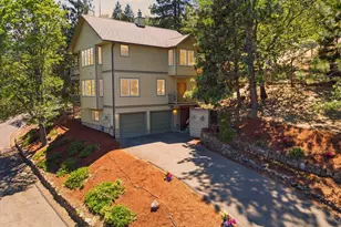 215 Piedmont Dr, Ashland, OR 97520 - Photo 1