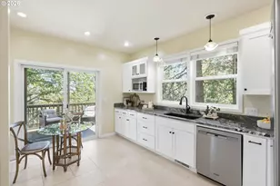 215 Piedmont Dr, Ashland, OR 97520 - Photo 21