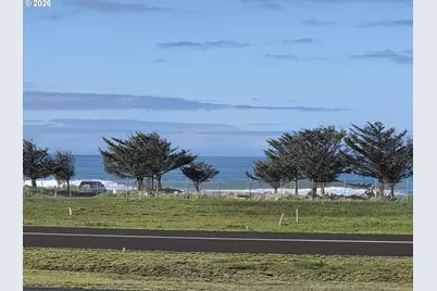 94120 Strahan St #120, Gold Beach, OR 97444 - Photo 5