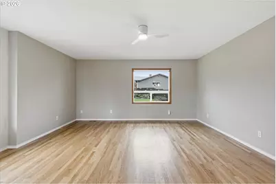 4302 C St, Washougal, WA 98671 - Photo 5