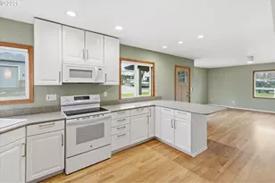 4302 C St, Washougal, WA 98671 - Photo 9