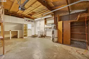 2304 SE 101st Ave, Portland, OR 97216 - Photo 21