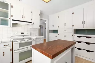 14 Royal Oaks Dr, Roseburg, OR 97471 - Photo 11