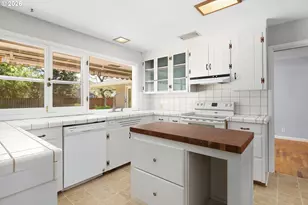 14 Royal Oaks Dr, Roseburg, OR 97471 - Photo 9