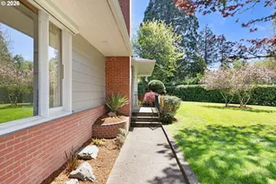 14 Royal Oaks Dr, Roseburg, OR 97471 - Photo 3