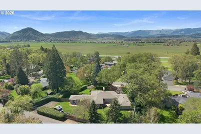 14 Royal Oaks Dr, Roseburg, OR 97471 - Photo 45