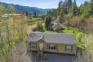 76113 Fish Hatchery Rd, Oakridge, OR 97463 - Photo 3