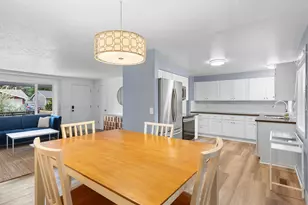 14217 SE Salmon St, Portland, OR 97233 - Photo 13