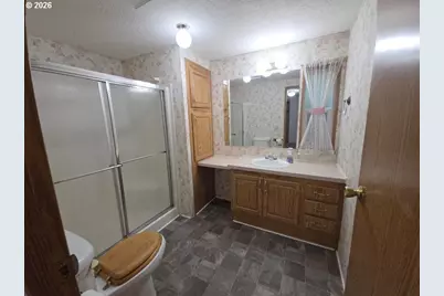 530 Shorepines Pl, Coos Bay, OR 97420 - Photo 15