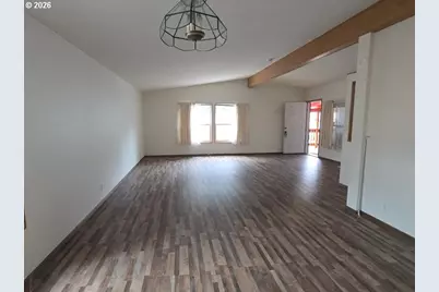 530 Shorepines Pl, Coos Bay, OR 97420 - Photo 5