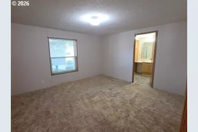 530 Shorepines Pl, Coos Bay, OR 97420 - Photo 11