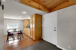 1125 58th St, Springfield, OR 97478 - Photo 5