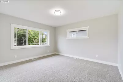 352 NE Lovrien Ave, Gresham, OR 97030 - Photo 23