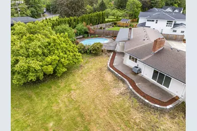 352 NE Lovrien Ave, Gresham, OR 97030 - Photo 43
