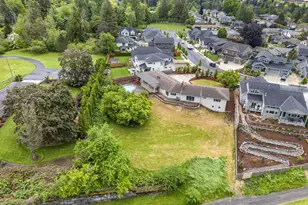 352 NE Lovrien Ave, Gresham, OR 97030 - Photo 41