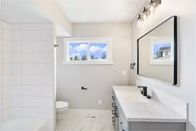 352 NE Lovrien Ave, Gresham, OR 97030 - Photo 15