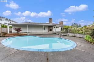 352 NE Lovrien Ave, Gresham, OR 97030 - Photo 35