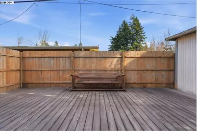 16706 SE Ankeny St, Portland, OR 97233 - Photo 35