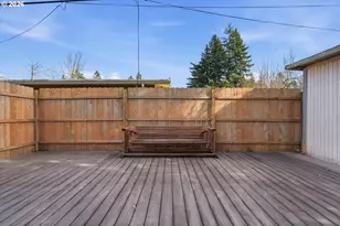 16706 SE Ankeny St, Portland, OR 97233 - Photo 35