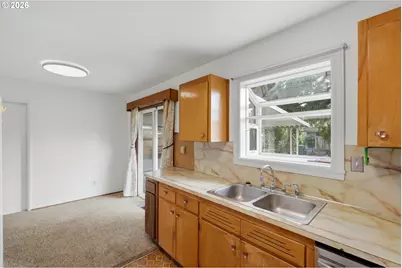 16706 SE Ankeny St, Portland, OR 97233 - Photo 15