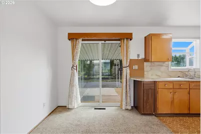 16706 SE Ankeny St, Portland, OR 97233 - Photo 13