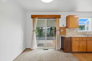 16706 SE Ankeny St, Portland, OR 97233 - Photo 13