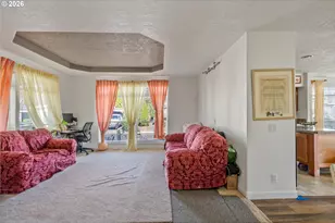 17580 SW Hancock Way, Beaverton, OR 97006 - Photo 3