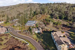 1556 NE Kennedy Loop Dr, Roseburg, OR 97470 - Photo 47