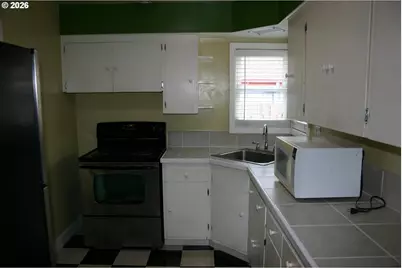 13107 SE 21st Ave, Milwaukie, OR 97222 - Photo 11