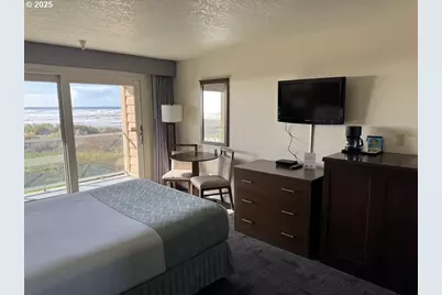 88416 1st Ave #222/224, Florence, OR 97439 - Photo 17