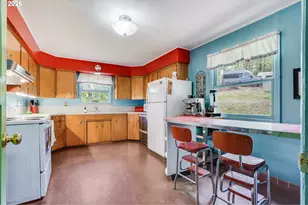 23175 NE Ridge Rd, Gaston, OR 97119 - Photo 9